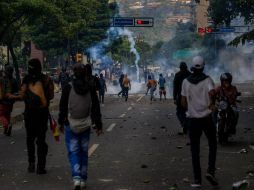 En más de tres semanas de manifestaciones se han registrado unos 500 heridos y más de mil 200 detenidos. EFE / M. Gutiérrez