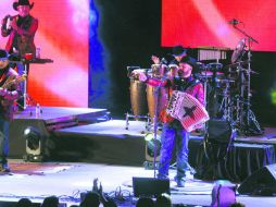 Espectáculo. Poco después de las 21:15 horas la banda comandada por Ricky Muñoz salió al escenario para abrir con 'Eso duele'. EL INFORMADOR / G. Gallo