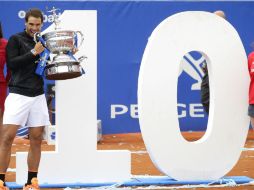Nadal, de 30 años y número cinco mundial, alcanza su título 71 como profesional, 51 en arcilla. AP / M. Fernández