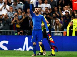 ''Lio'' celebra el día que rompió las redes por primera vez, en primera división, en el Camp Nou y en el cuadro del Barcelona. FACEBOOK / FC Barcelona