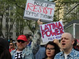 Protestaron con pancartas como: ‘Estados Unidos funciona con inmigrantes’, ‘Levántate y resiste’, entre otras. NTX / M. Guerrero