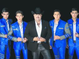 Visita. Cornelio Vega & su dinastía visitaron las instalaciones de El Informador, donde hablaron de su próxima presentación. ESPECIAL /