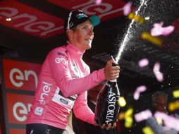 Postlberger celebra su primera victoria como profesional. AFP / L. Benies