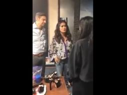 La conductora ha sido criticada por su comportamiento, y la han tachado de 'presumida, odiosa, patética y majadera'. YOUTUBE /