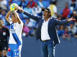 El ex futbolista ganó cuatro partidos, empató tres y perdió cinco al frente de los camoteros. MEXSPORT / ARCHIVO