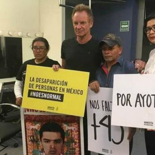 Sting se reúne con padres de normalistas desaparecidos de Ayotzinapa
