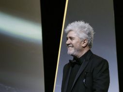 Almodóvar inauguró como jurado el día de ayer la primera alfombra roja de Cannes. EFE / G. Horcajuelo