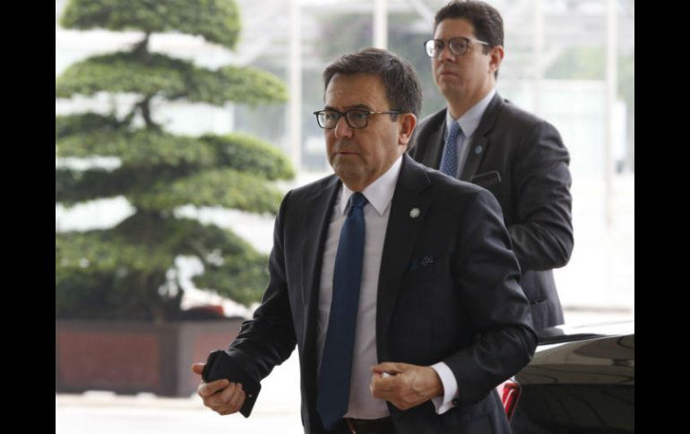 La reunión en Hanoi se organiza en el marco del foro entre secretarios de Comercio de la APEC. En la foto, Ildefonso Guajardo. EFE / Kham