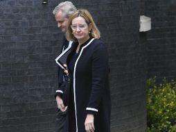 La ministra del Interior británica Amber Rudd a su llegada a la reunión de emergencia Cobra en Downing Street. EFE / F. Arrizabalaga
