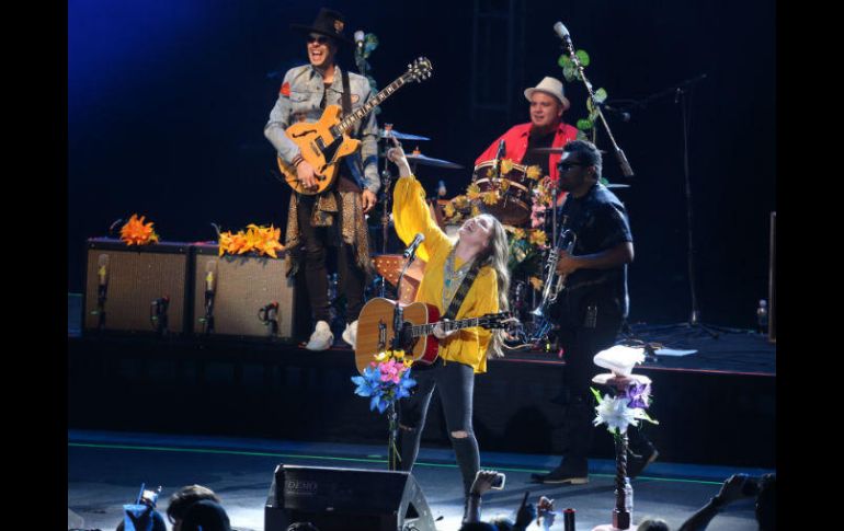 Los hermanos Huerta reunieron a más de ocho mil personas en el Auditorio Telmex. EL INFORMADOR / G. Gallo