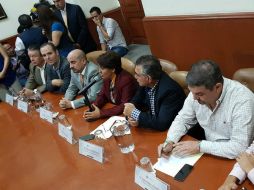 La presidenta de la Junta de Coordinación Política, Mónica Almeida, rechaza que el debate vaya tarde. TWITTER / @LegislativoJal