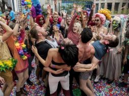 'Sense8', serie dirigida por las hermanas Wachowski tuvo un gran alcance a nivel mundial. ESPECIAL / www.change.org