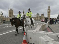 El gobierno de Londres no ha aclarado si instalará más barreras como estas en los otros 31 puentes que hay en la ciudad. AP / T. Ireland
