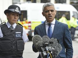 Tras el atentado del sábado en la ciudad, Trump atacó a Khan por haber pedido calma a los londinenses. EFE / F. Arrizabalaga