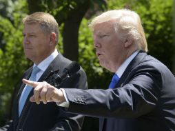 Trump refuta el testimonio de Comey y dice que estaría dispuesto a testificar bajo juramento. AP / S. Welsh