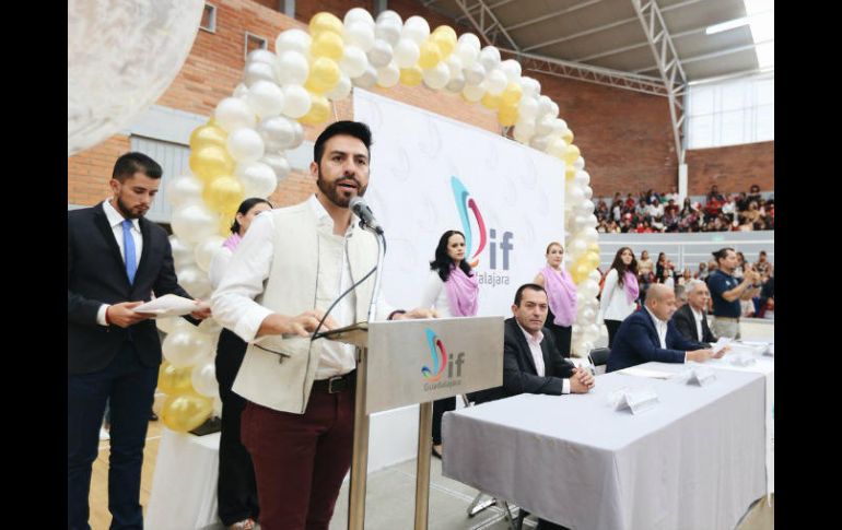 La campaña de matrimonios colectivos, registros extemporáneos y reconocimiento de hijos de 2017 duplica lo alcanzando en 2016. TWITTER / @GuadalajaraGob