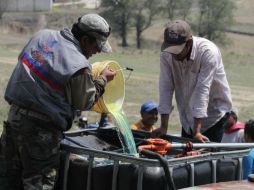El combustible sustraído ilegalmente fue asegurado por distintas instancias. EFE / ARCHIVO