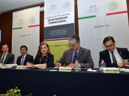 La titular de la dependencia destacó la muestra del compromiso de organismos internacionales para enfrentar tal  fenómeno. TWITTER / @SFP_mx