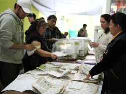 Explica que además de legitimidad, la segunda vuelta ayudaría a evitar campañas que tiendan a la polarización. SUN / ARCHIVO