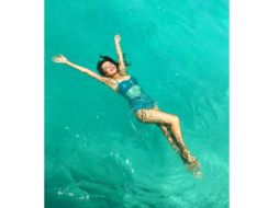 '¡Bendito el mar, bendita la vida! #graciasdios, escribe en una de las fotos en las que aparece en solitario. INSTAGRAM / thalia