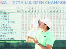 Brooks Koepka. El golfista estadounidense tuvo un gran cierre en los últimos hoyos para quedarse con el trofeo de campeón. AP /
