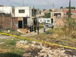 El miércoles los restos de una mujer fueron abandonados en maletas, en un baldío de Tonalá. ESPECIAL /