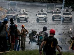 La oposición denuncia que la Guardia Nacional utiliza armas de fuego para reprimir las protestas. EFE / M. Gutiérrez
