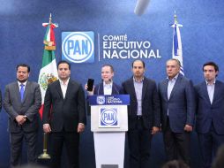 Anaya menciona estar seguro que ninguno de los teléfonos donde llegó el SMS está intervenido. TWITTER / @AccionNacional