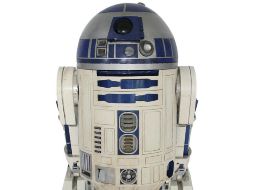 El R2-D2 de 109 centímetros de altura apareció en la trilogía original de la serie espacial. AP / ARCHIVO