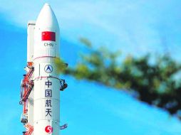 El cohete Larga Marcha 5 Y2, en el Centro Espacial Wenchang. ESPECIAL /