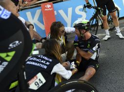 Aunque el británico logró cruzar la línea de meta se verá obligado a retirarse. AP / S. Mantey