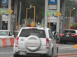 A pesar que se implementó un operativo en la autopista, no lograron ubicar a los agresores. NTX / ARCHIVO