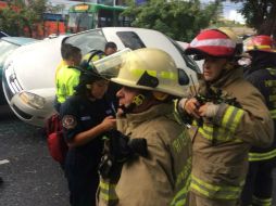 El accidente ocurrió sobre avenida Mariano Otero, a dos cuadras de Plaza del Sol. ESPECIAL /