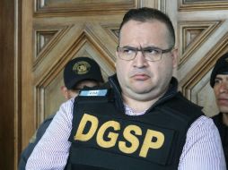 Javier Duarte listo para su traslado custodiado por autoridades mexicanas. EFE / Ministerio de Guatemala