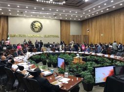 La discusión del dictamen y proyecto de resolución sobre informes de ingresos y egresos de las campañas en Coahuila duró cinco horas. TWITTER / @INEMexico
