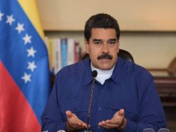 Fotografía cedida por la oficina de prensa del Palacio de Miraflores que muestra a Nicolás Maduro durante un acto de gobierno. EFE / Cortesía Prensa Miraflores