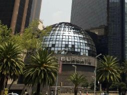 Los mercados a nivel mundial presentan movimientos mixtos, tras la ausencia de datos económicos relevantes. AFP / ARCHIVO