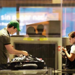 EU restringe uso de laptops en vuelos procedentes de México