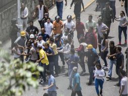 El jueves se llevó a cabo un paro cívico en Venezuela que culminó en violencia. EFE / N. Sayago