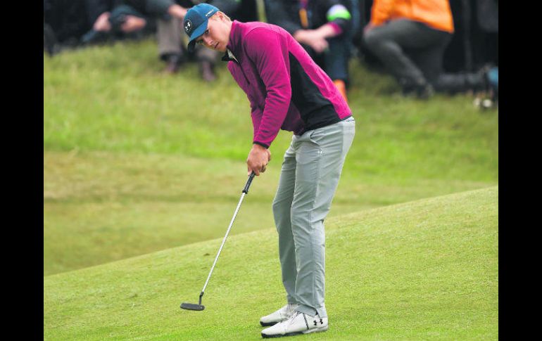 En solitario. Por primera vez Jordan Spieth es líder absoluto en el Abierto Británico. AFP /