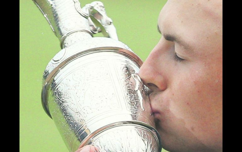 Jordan Spieth se unió a Jack Nicklaus como los únicos golfistas en ganar tres Majors con 23 años de edad. AP / D. Thompson