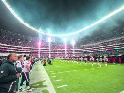 El juego del pasado 21 de noviembre entre Raiders y Texans en el Estadio Azteca convocó a 76 mil 473 aficionados. MEXSPORT / ARCHIVO
