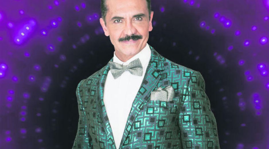 Lo disfruta. Tomás Goros se reencuentra con la comedia musical en esta obra. ESPECIAL /