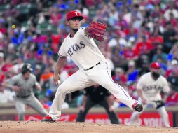 Yu Darvish vestirá la franela de los Dodgers, en uno de los movimientos más sonados en el último día de traspasos de Grandes Ligas. AP /