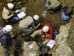 Son frecuentes los casos en los que sujetos inexpertos entran a excavaciones para extraer objetos y venderlos. AFP / ARCHIVO