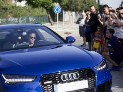 El delantero brasileño del FC Barcelona, Neymar da Silva, a su llegada a la Ciudad Deportiva Joan Gamper. EFE / Q. García