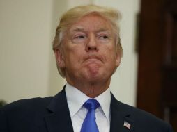 El miércoles, Donald Trump firmó con recelo una ley que aprueba las sanciones contra industrias rusas. AP / ARCHIVO