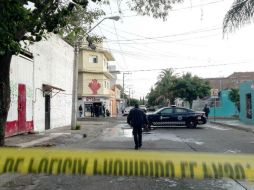 El cadáver fue hallado en el cruce de las calles María Mares y Teresa Reynoso. EL INFORMADOR /