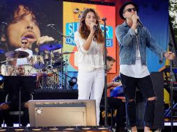 Toni dijo que era un honor cantar para su padre y Chester. INSTAGRAM / onerepublic