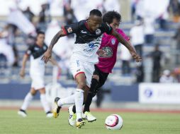 Quiñones (I) anotó al 48' y al 60'. MEXSPORT / Isabel